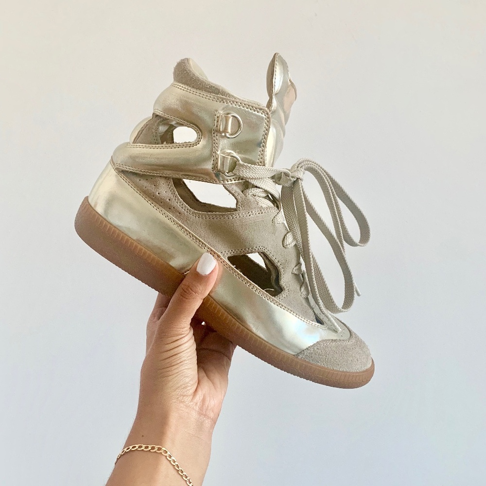 MARGIELA - Metallic Gold Cutout Sneaker